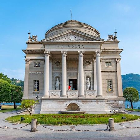 Elegant Beige Apartment - 5 Minutes From The Lake Como Eksteriør billede
