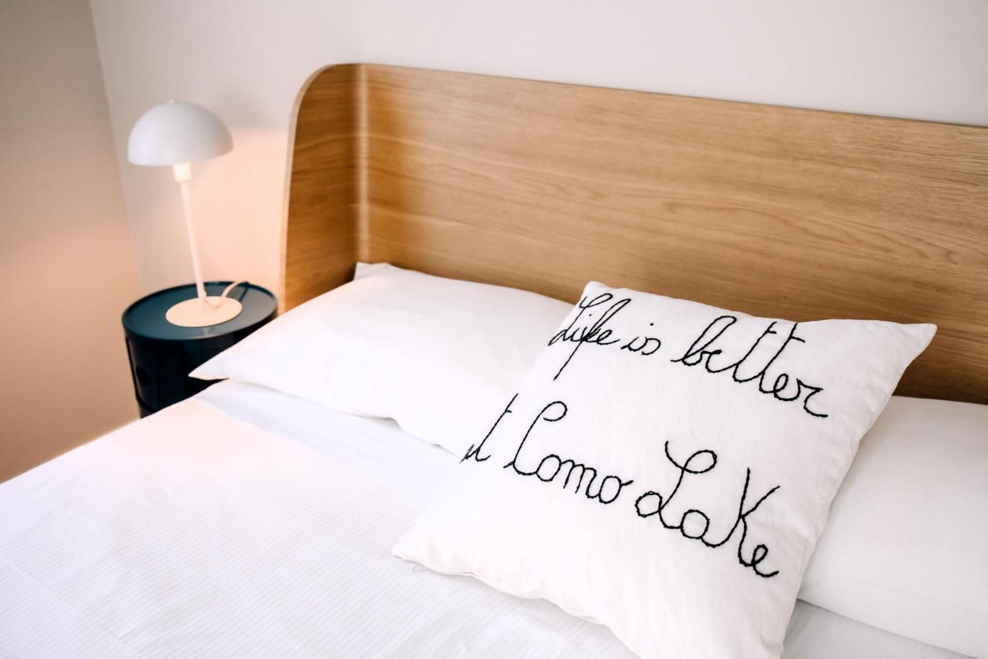 Elegant Beige Apartment - 5 Minutes From The Lake Como Eksteriør billede