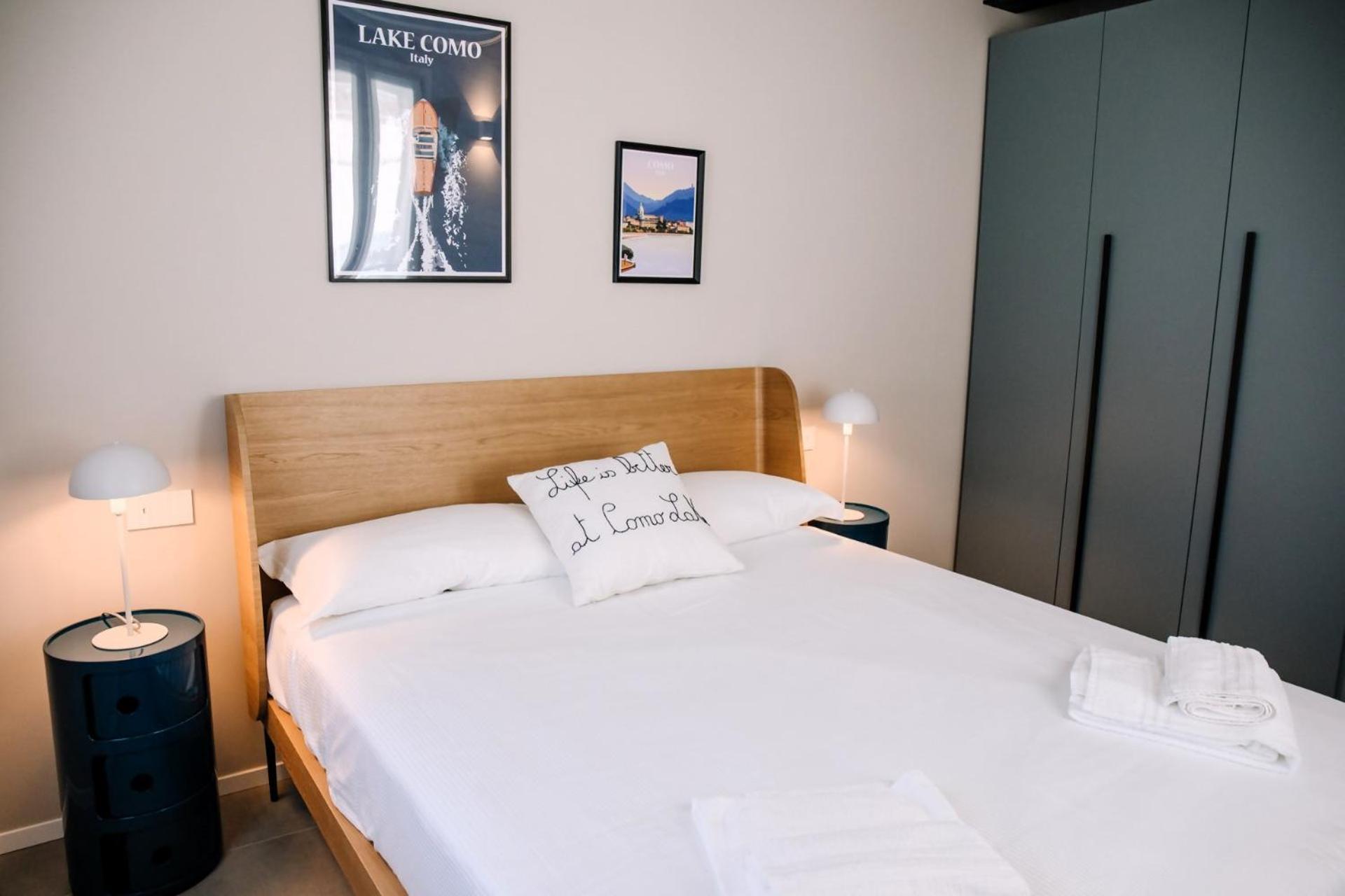 Elegant Beige Apartment - 5 Minutes From The Lake Como Eksteriør billede
